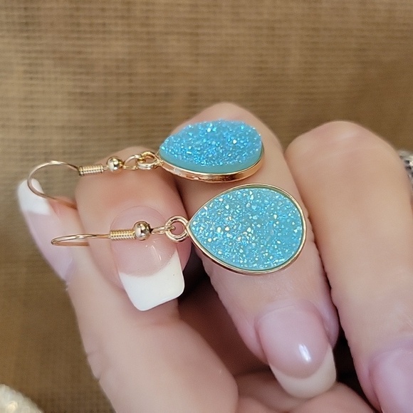 Ear Envy Jewelry - AQUA DRUZY DROP EARRINGS